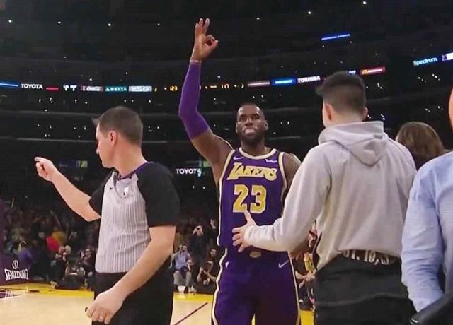  福克斯31分准绝杀，国王险胜鹈鹕保留希望  